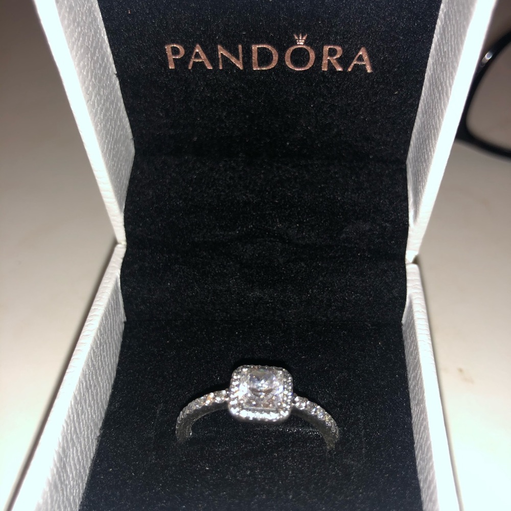 Timeless elegant pandora ring